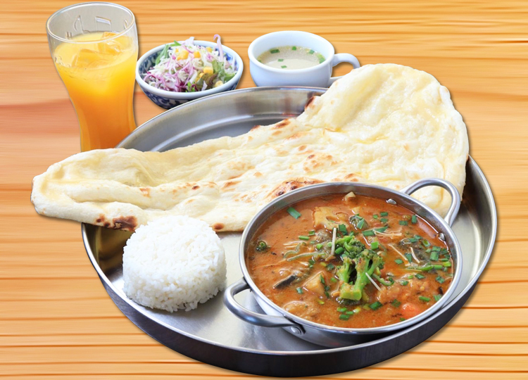 豊田 ディナー チキンスープカレーセット